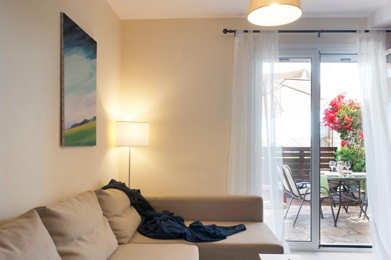 Ammos Beach House Glyfada  Buitenkant foto